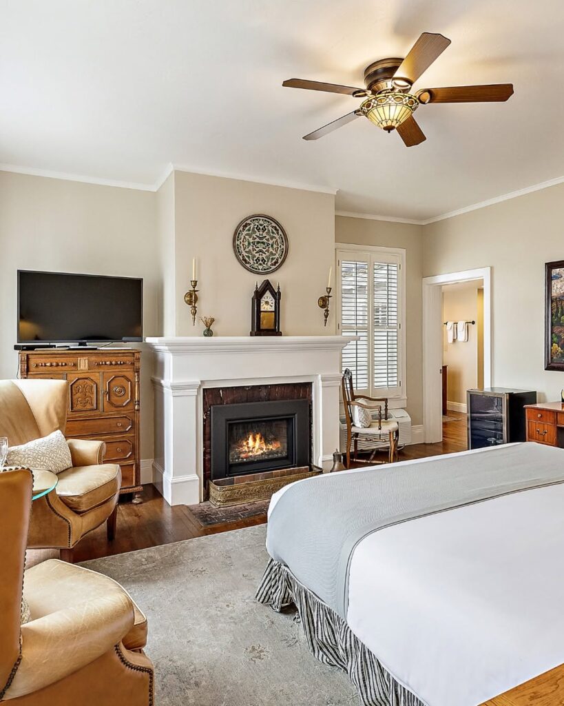 McCully House Inn