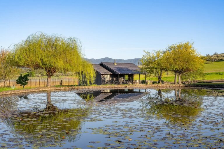 Table Rock Ranch & Vineyard