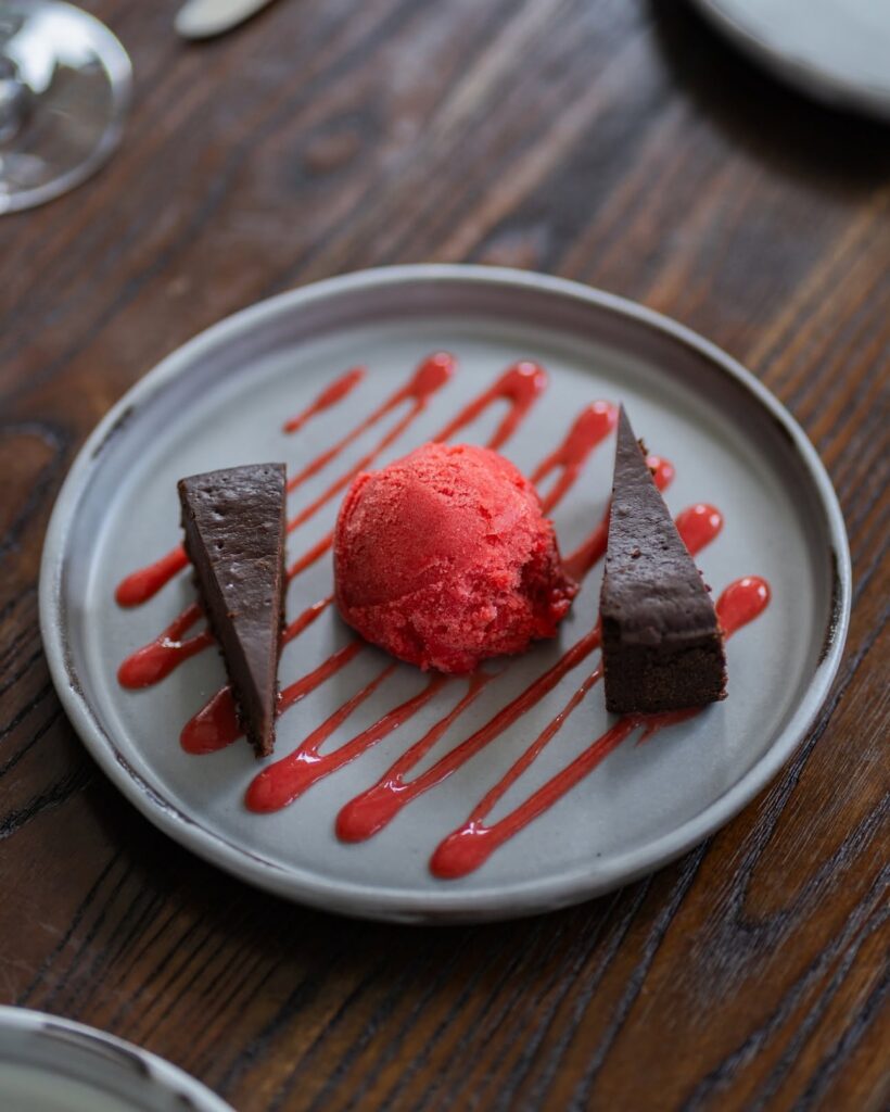 Cowhorn Kitchen & Vine