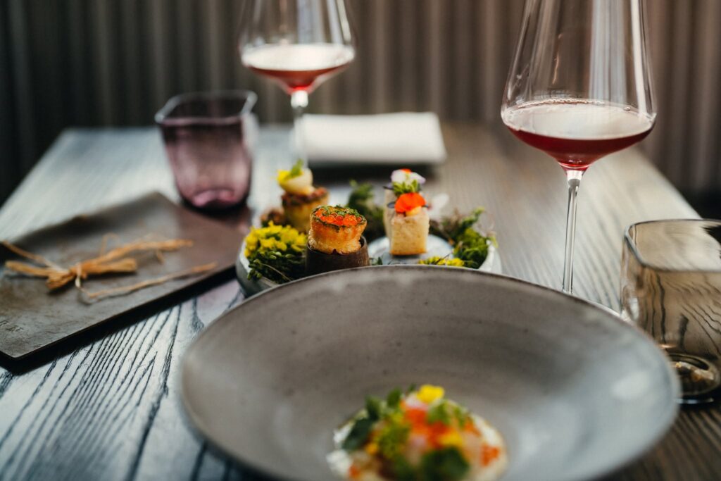 Cowhorn Kitchen & Vine