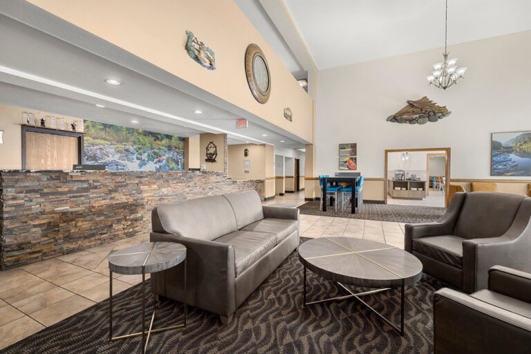 Super 8 by Wyndham Central Point – Medford