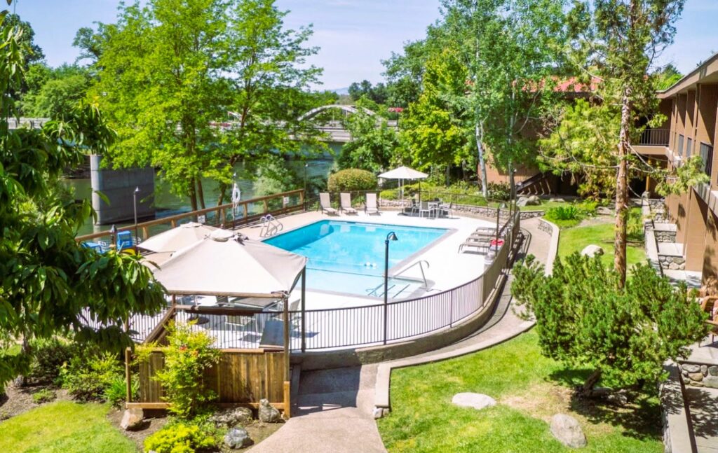 The Lodge at Riverside