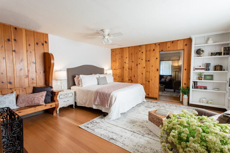 The Inn and Vineyard Cottage at Hummingbird Estate
